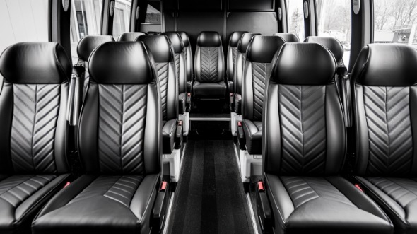 18 passenger minibus rental coconut creek